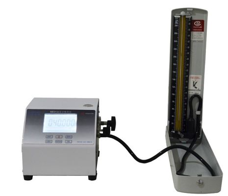 ME01 精密な圧力校正のための知的な水銀スフィグモマノメーター校正器