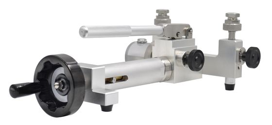 5kg HS705 油中用液圧変圧器 カリブレーター