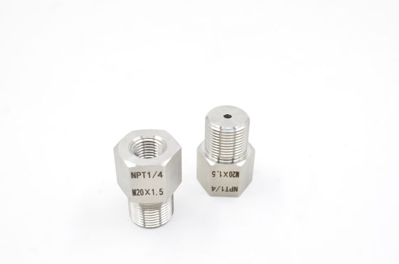 NPT と BSP のスレッド アダプタ キット で 接続 可能性を 最大限に 発揮 する
