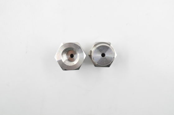 NPT と BSP のスレッド アダプタ キット で 接続 可能性を 最大限に 発揮 する