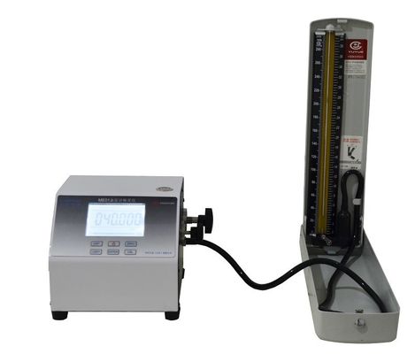 5桁のディスプレイ 0-40kPa 圧力範囲のために設計された医療用血圧校正器